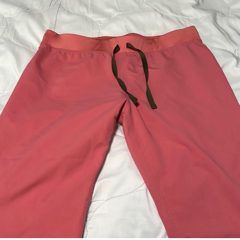 Pink figs large pants